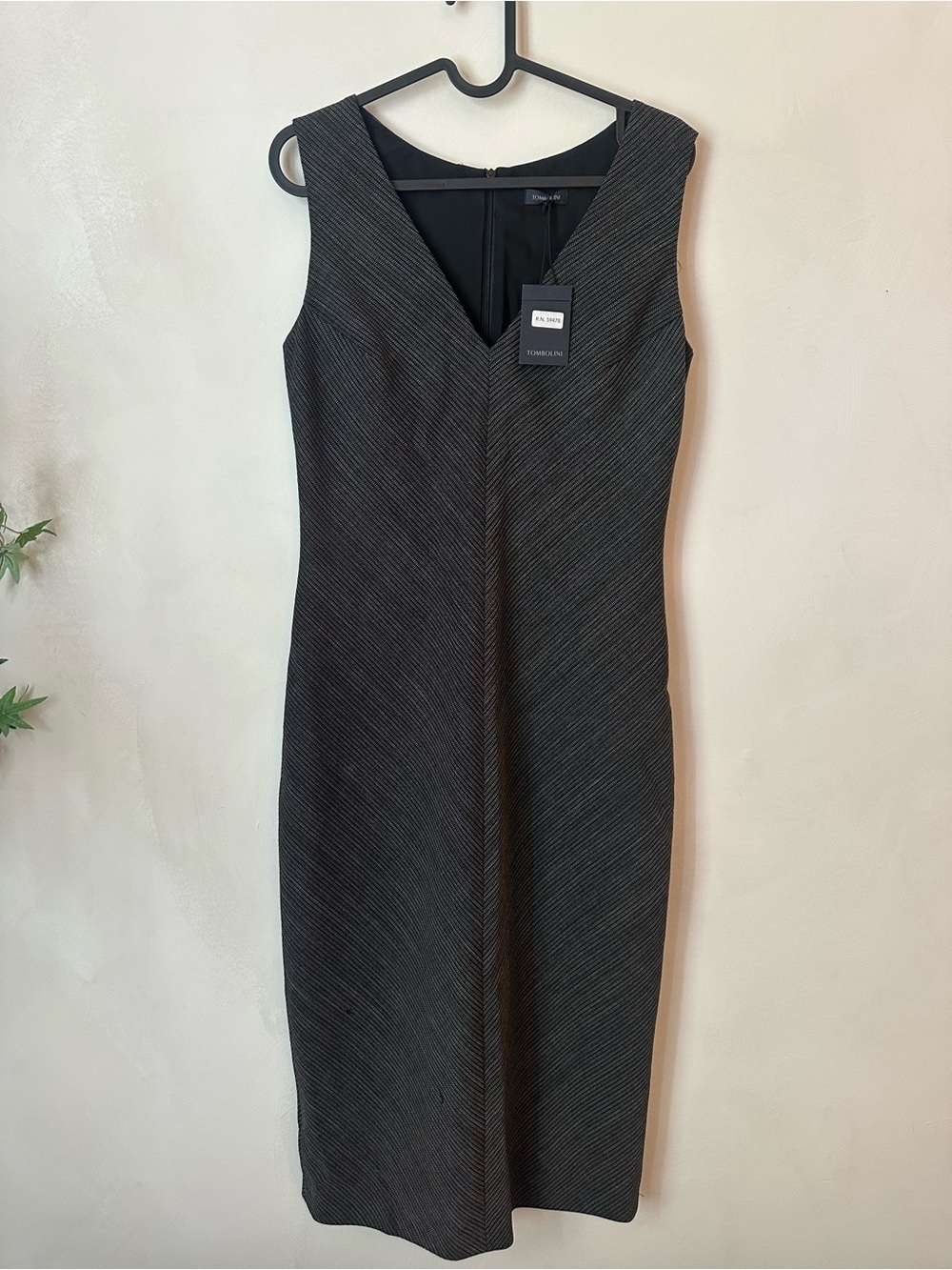 Tombolini Made In Italy Black Wool V-Neck Midi Dress Size 42 (US 8) NWT *flaw